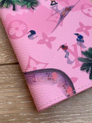 Pasaporte Louis Vuitton Rosa