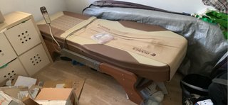 Varios muebles y camilla de masaje inarex (mudanza
