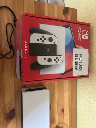 Nintendo Switch OLED Bianca e Nera