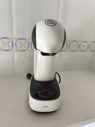 Cafetera Dolce Gusto Blanca