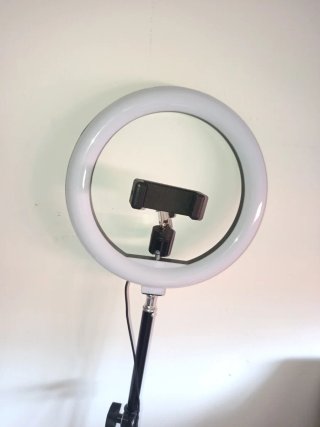 Aro de luz para grabar con soporte móvil