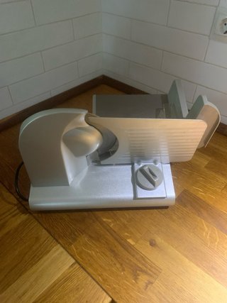 Cortadora de fiambre eléctrica