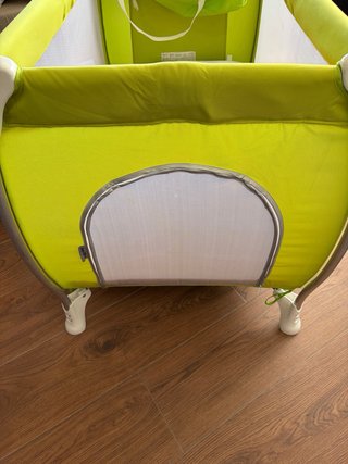 Cuna de viaje marca Inglesina