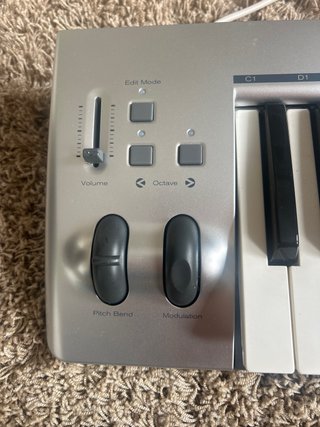 Teclado M-Audio KeyRig 49 Plata
