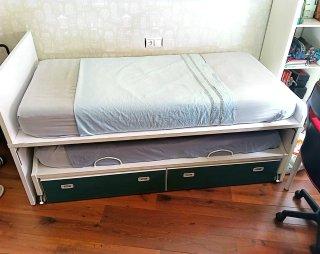 Dos colchones de 90 cm
