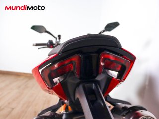 DUCATI STREETFIGHTER V2 S