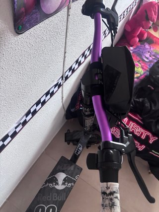 Kukirin G2 Vinilos Red Bull garantia. 1700KM