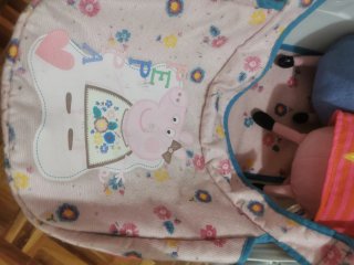 Cochecito Muñeca Peppa Pig con Peluches