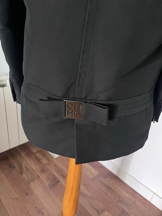 Gabardina Carolina Herrera Negra