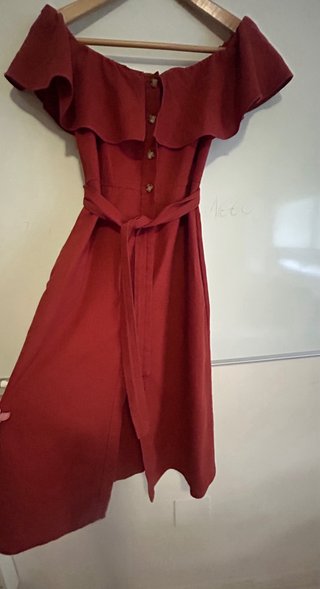 Vestido Zara hombros descubiertos