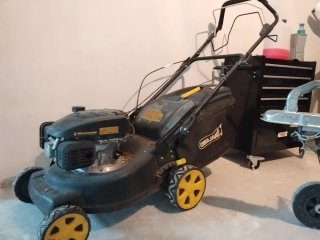 Cortacésped a gasolina