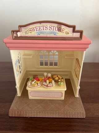 Sylvanian families. Casita, coche, bus, tienda