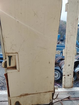 Puerta Trasera Izquierda Nissan Trade