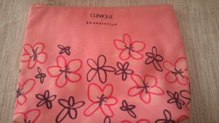 Neceser Clinique x Drawbertson Rosa Flores