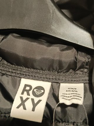 Chaqueta Roxy Negra con Capucha Talla M