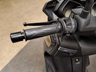 Yamaha XMAX 250 BLACK