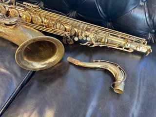Saxofón Tenor Yamaha YTS62 Logo Purpura