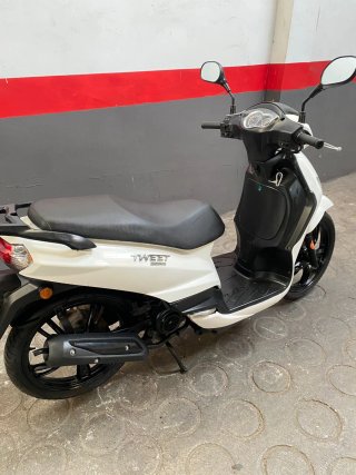 Peugeot Tweet 50 Scooter Blanca 2019