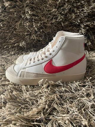 Nike Blazer Mid Blancas Rojas Talla 40