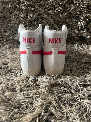 Nike Blazer Mid Blancas Rojas Talla 40