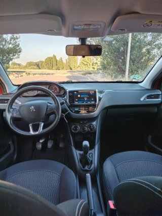 Peugeot 208 2017