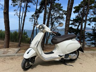Vespa Primavera 125 cc 3V i.e. en perfecto estado