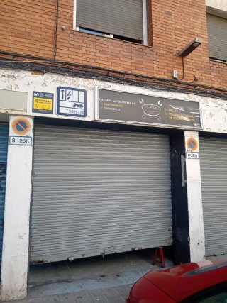 Traspaso Taller Mecánico Horta-Guinardó (140 m²)