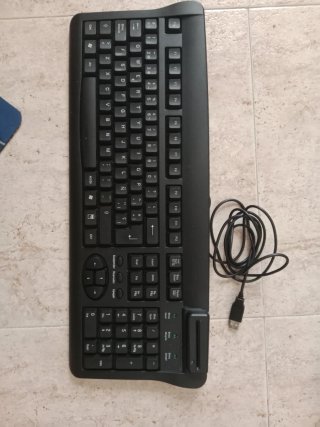 Teclado con lector grabador