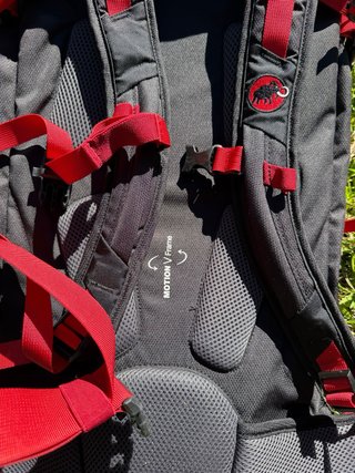Mochila Alpinismo Mammut Trion 28L Negra