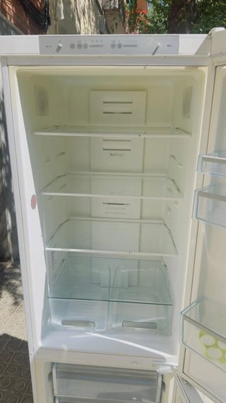 Nevera Bosch Blanca 185x60 No frost frigorífico