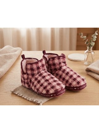Zapatillas casa cuadros rosas y moradas
