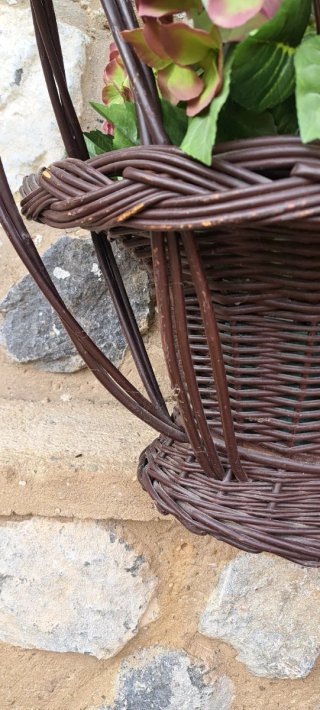 Cesta de mimbre