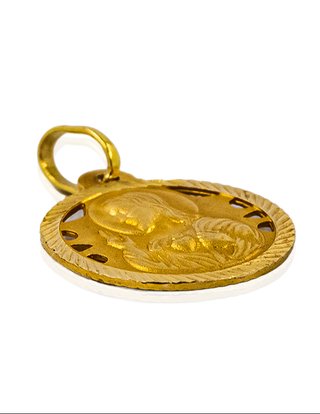 Medalla Corazón de Jesús satinada calada oro 18k