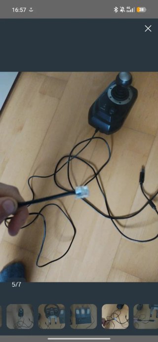 Volante gaming con pedales y palanca