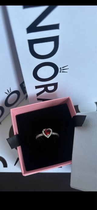 Anillo Pandora Corazón Rojo