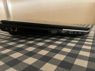 Ordenador portátil Acer antiguo