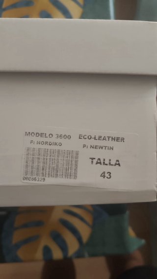 Botas tácticas negras nuevas