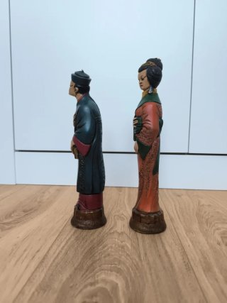 Coppia di Figure Decorative Cinesi