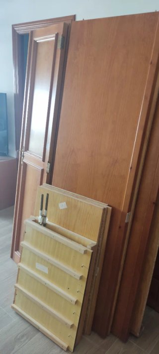 Armario clásico de madera
