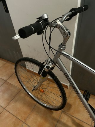 Bicicleta Decathlon Riverside Plata