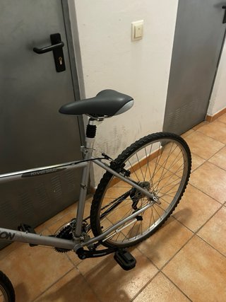 Bicicleta Decathlon Riverside Plata