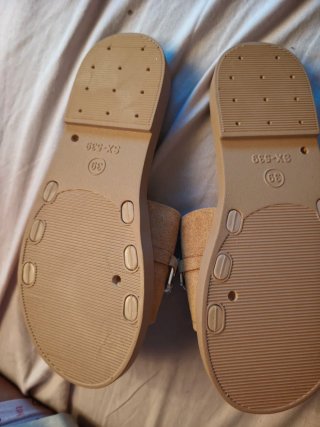 Sandalias Beige Brillantes Talla 39