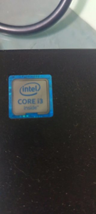 Ordenador Lenovo con Monitor y Teclado