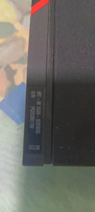 Ordenador Lenovo con Monitor y Teclado