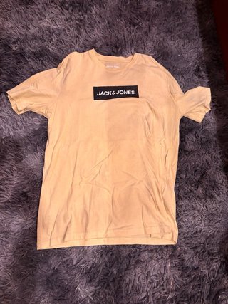 Camiseta Jack & Jones amarilla