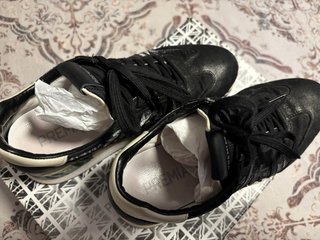 Zapatillas Premiata Negras y Blancas