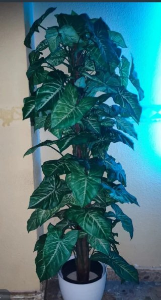Planta artificial alta decorativa