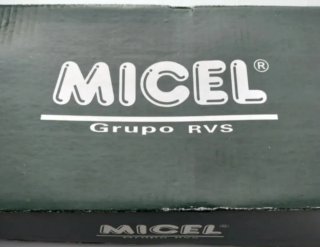 Manivela de puerta dorada