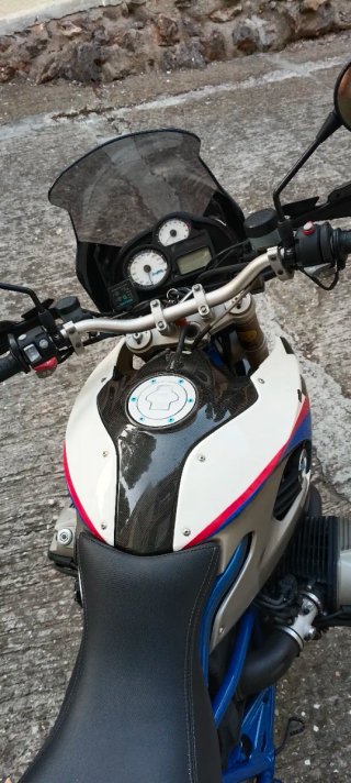 BMW HP2 Megamoto
