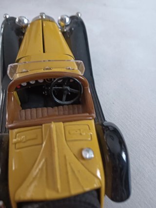 Modellino Auto d'epoca Giallo/Nero